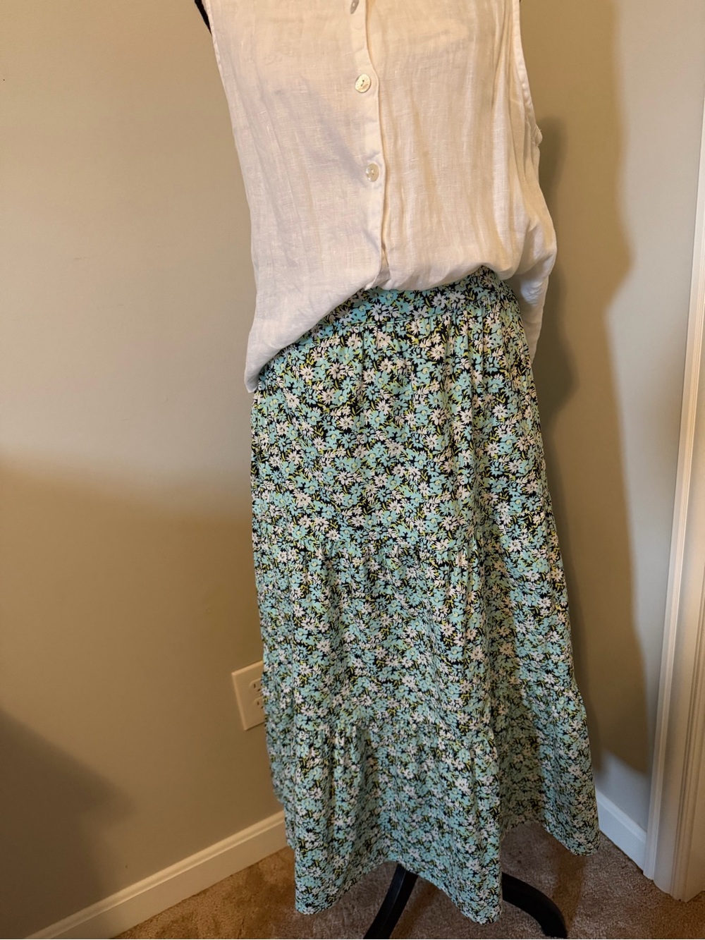 Vineyard vines Women's Floral Maxi Skirt - Mint Green size small